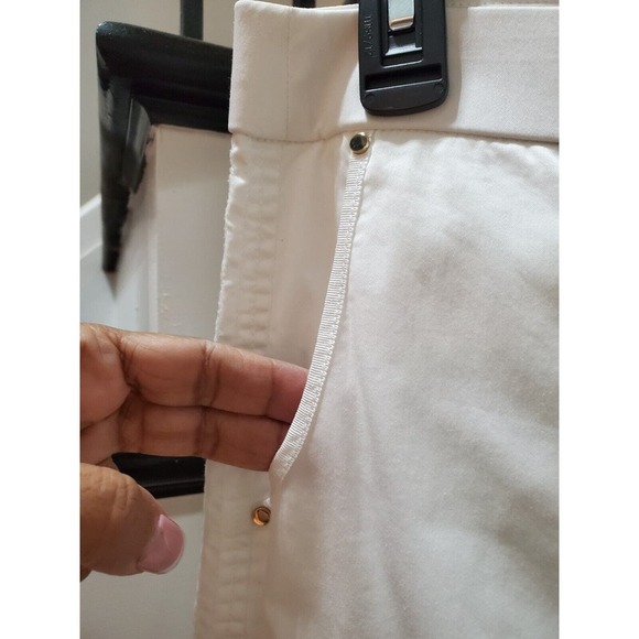 Chico's Women's White Slash Pockets Flat Front Straight Leg Cargo Pants 00 (2) - Picture 3 of 12